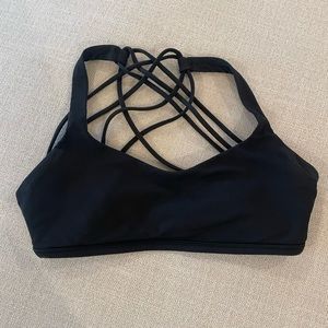 Lululemon Free to Be Bra Wild - 6